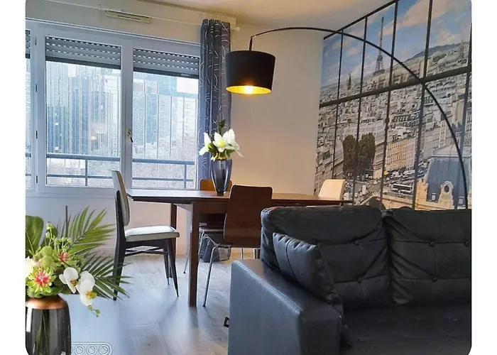 Sublime Appartement Au Coeur De La Defense
